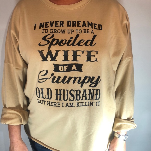 lilicloth Tops - Super Fun Graphic Tan Sweatshirt XL